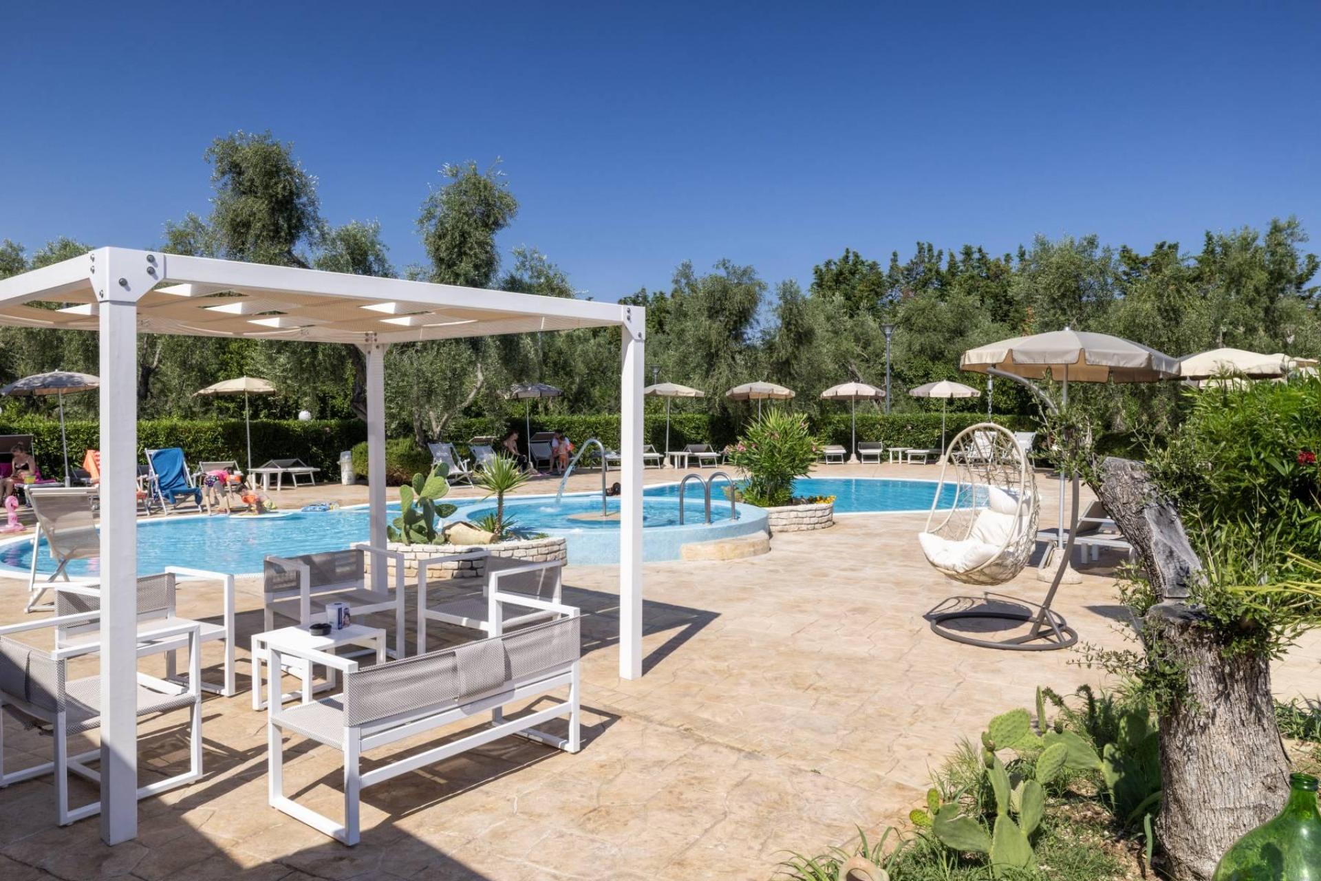 Child-friendly Agriturismo in Puglia by the sea and beach