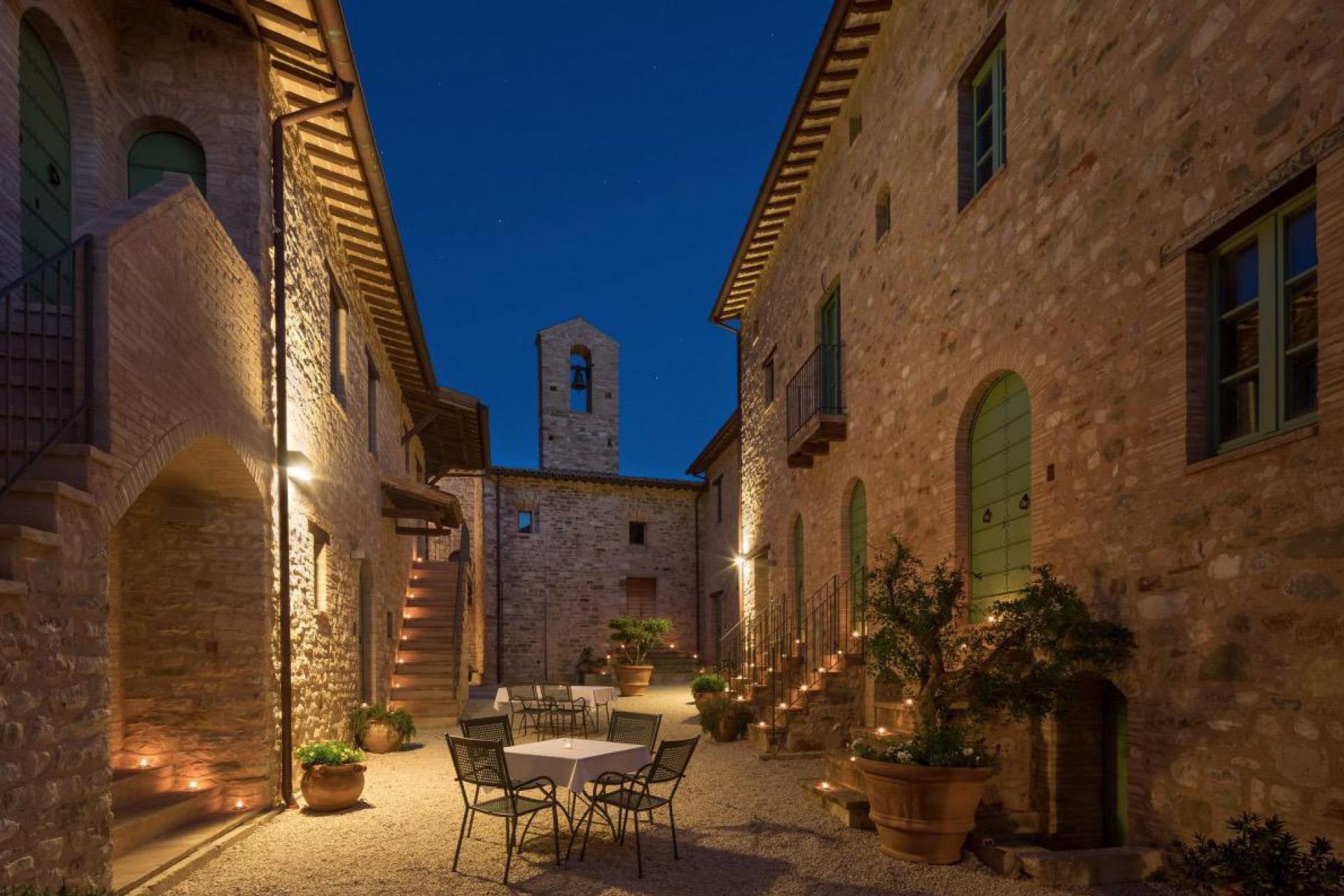 Small-scale holiday park on a hilltop in Umbria