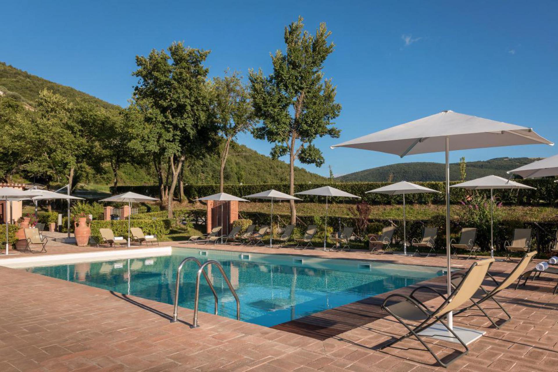 Small-scale holiday park on a hilltop in Umbria