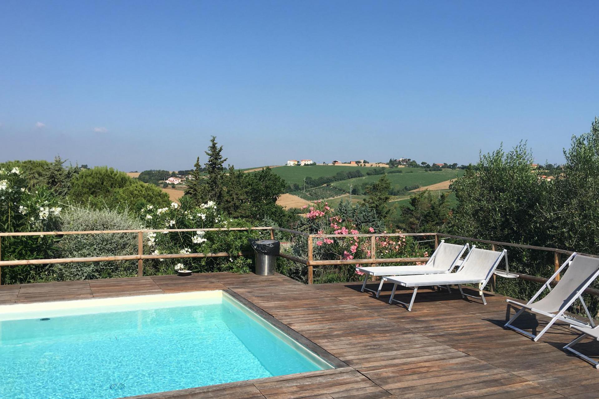 Nice B&B surrounded by olive trees in Le Marche