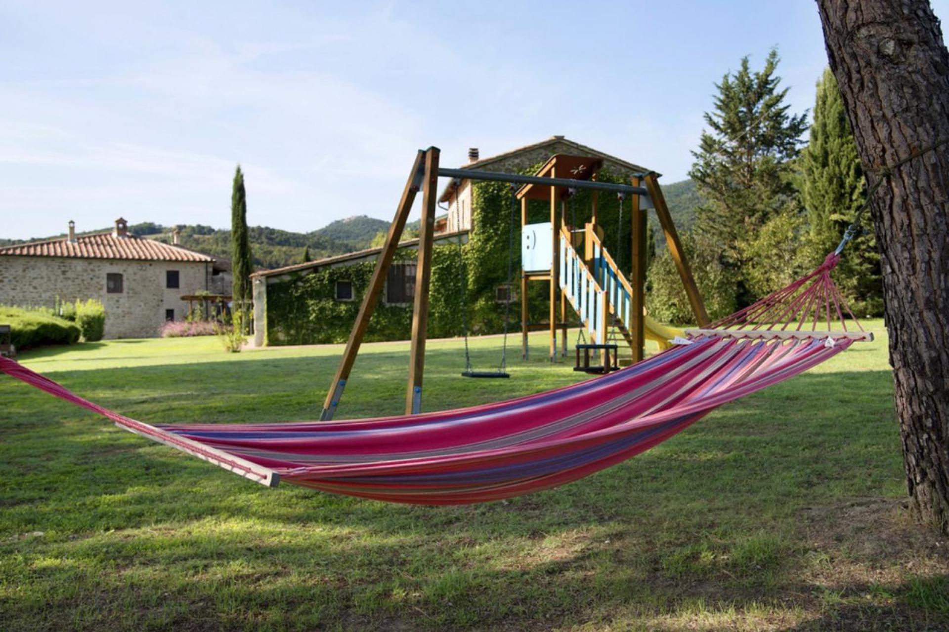 Agriturismo Tuscany with tastefully decorated apartments