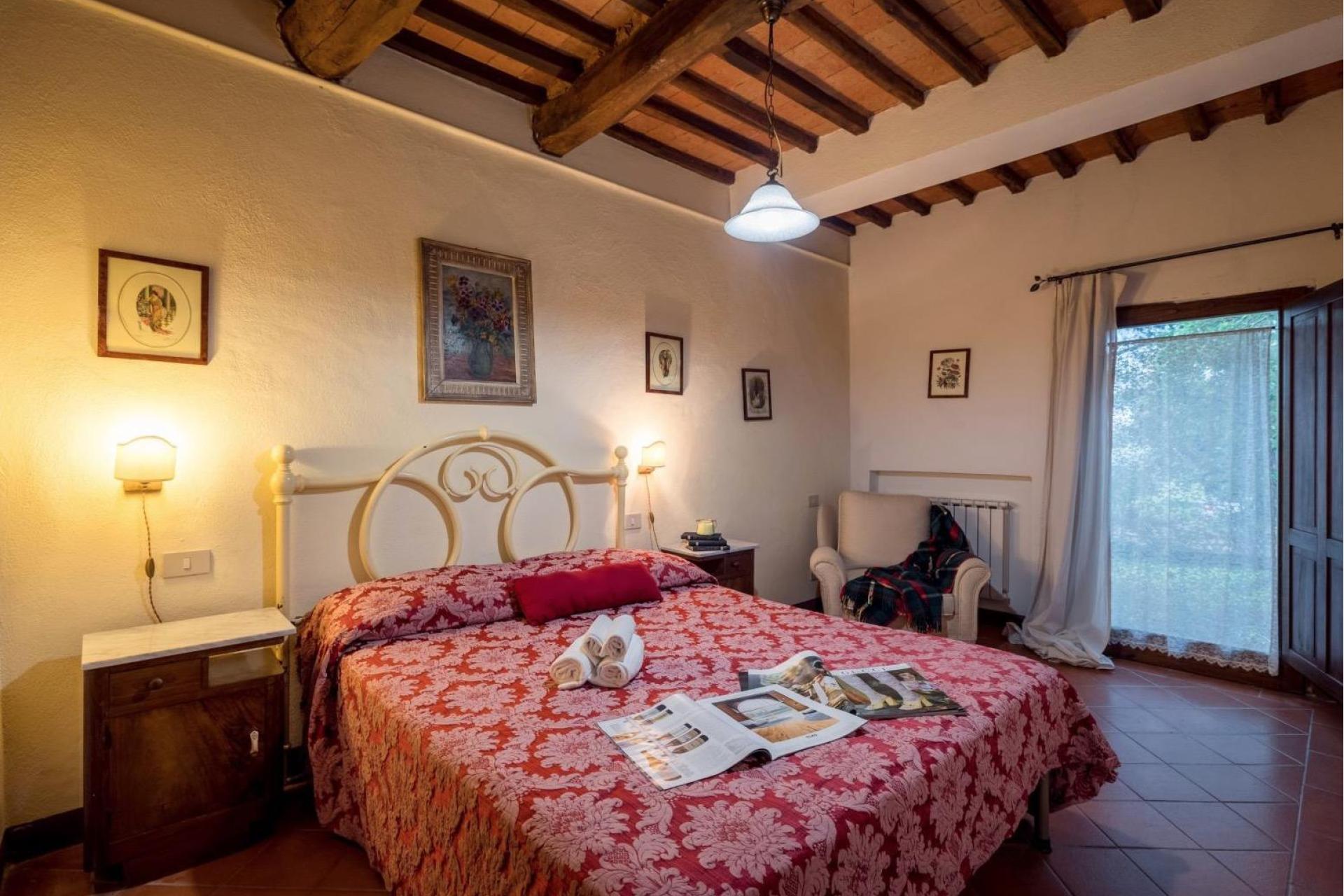 Characteristic agriturismo centrally located in Tuscany